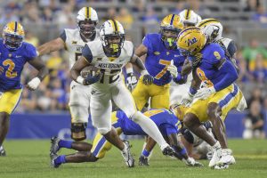 WVU true freshman CJ Donaldson shows star potential at running back against Pitt